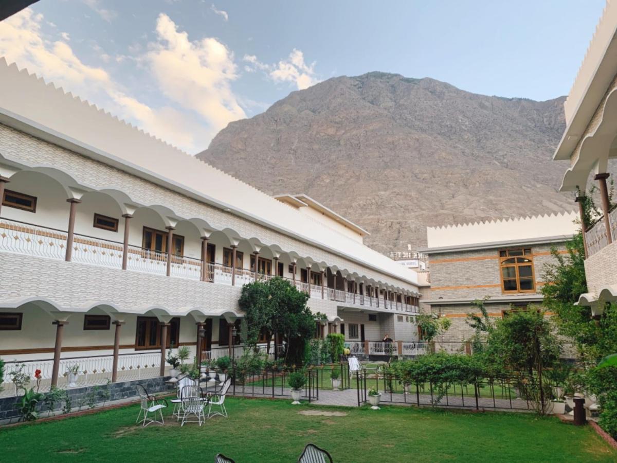 Park Hotel Gilgit Exterior foto